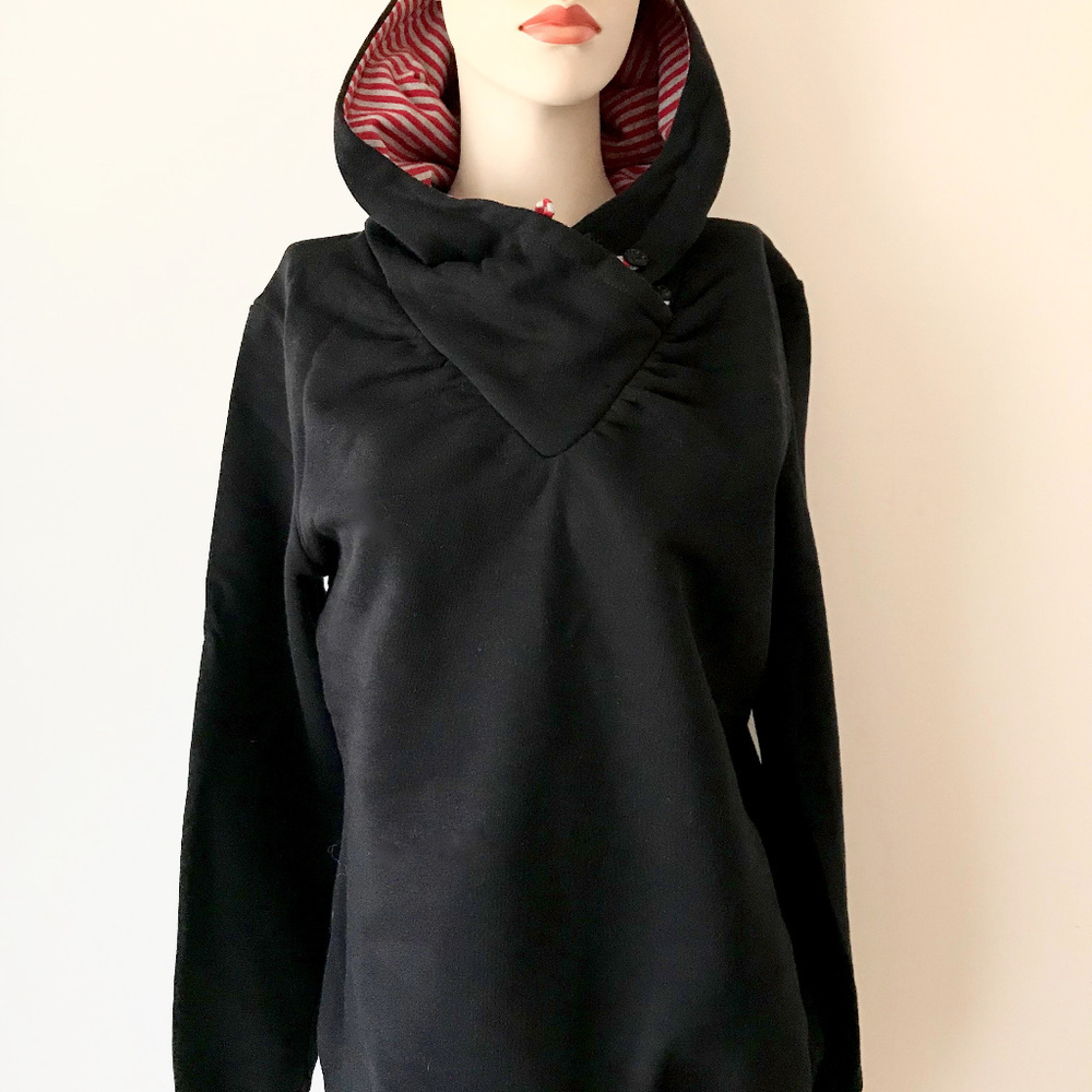 Cyroline Black Pullover Hoodie Extra Soft Fleece-Lined Striped Hood  Size L